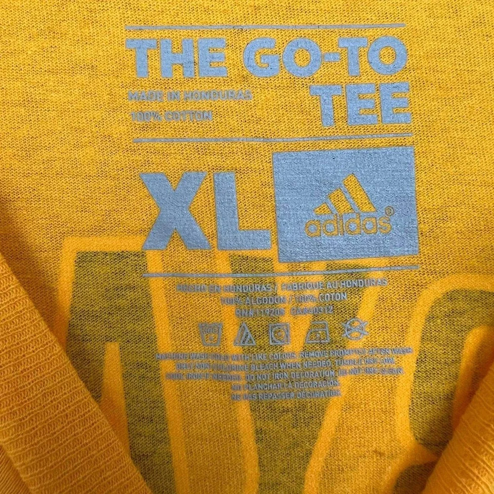 Vintage Los Angeles LA Lakers #24‎ Shirt Men XL Yellow Adidas Short Sleeve New